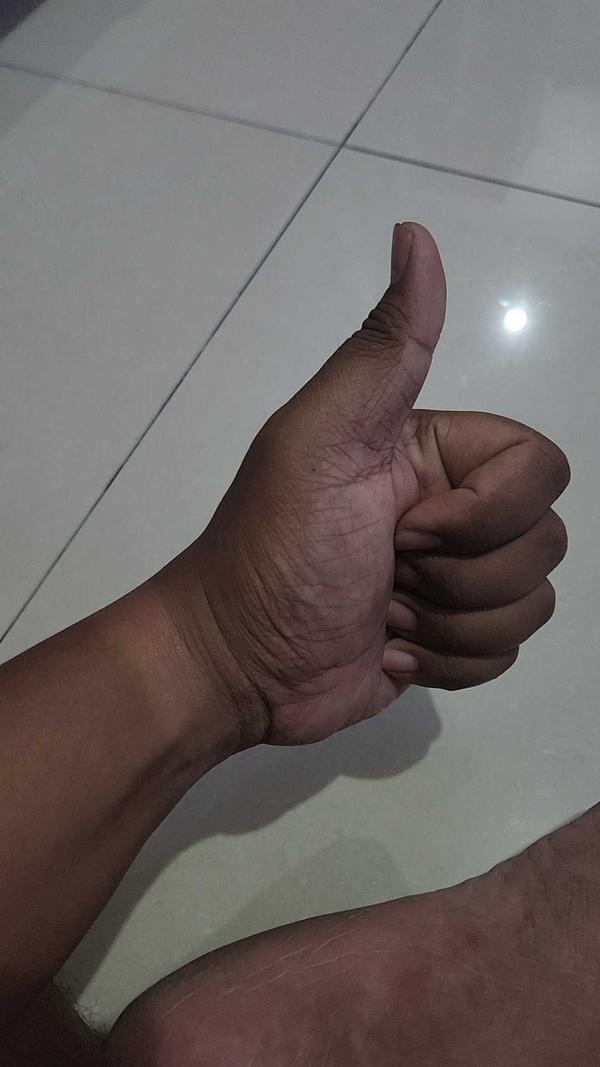 Foto review b***e